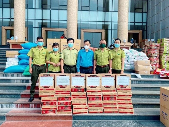 Bắc Giang chuyển 170 tấn hàng hỗ trợ miền Nam thân yêu