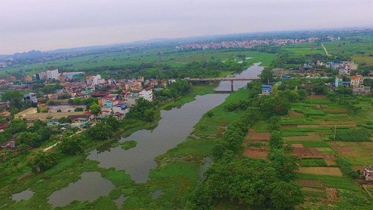 bao-ve-moi-truong-luu-vuc-song-nhue-day-can-su-quyet-liet-cua-dia-phuong-1