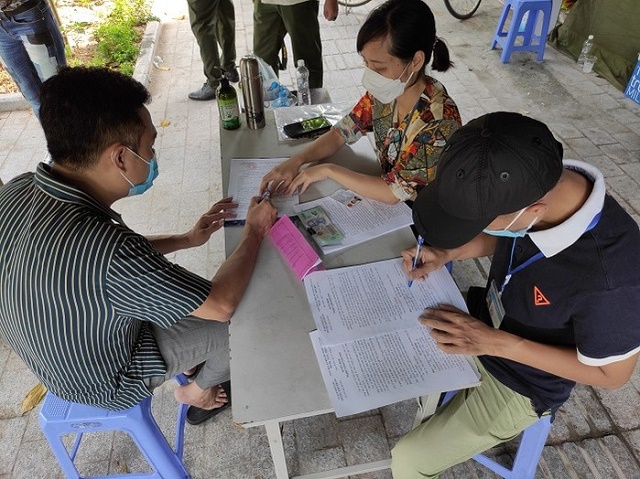 luc-luong-cong-an-thu-do-cang-minh-kiem-soat-phong-chong-dich-benh-12